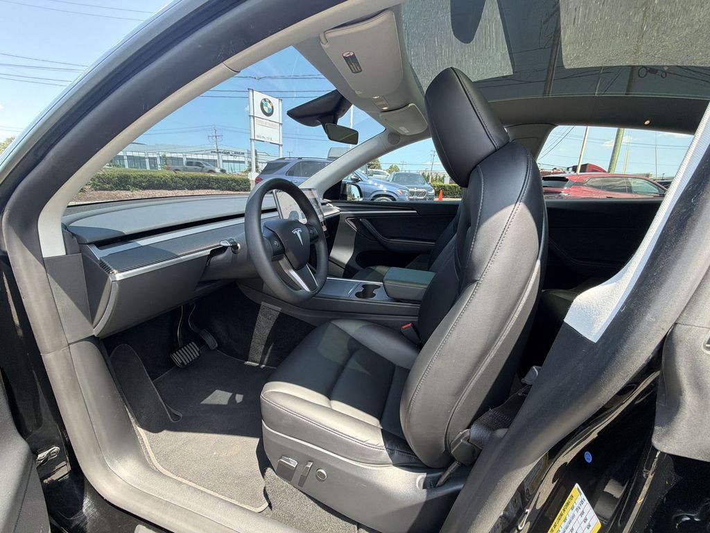 Thumbnail: 2023 Tesla Model Y - 11