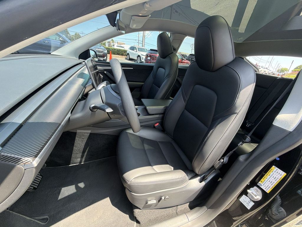 Thumbnail: 2023 Tesla Model Y - 9