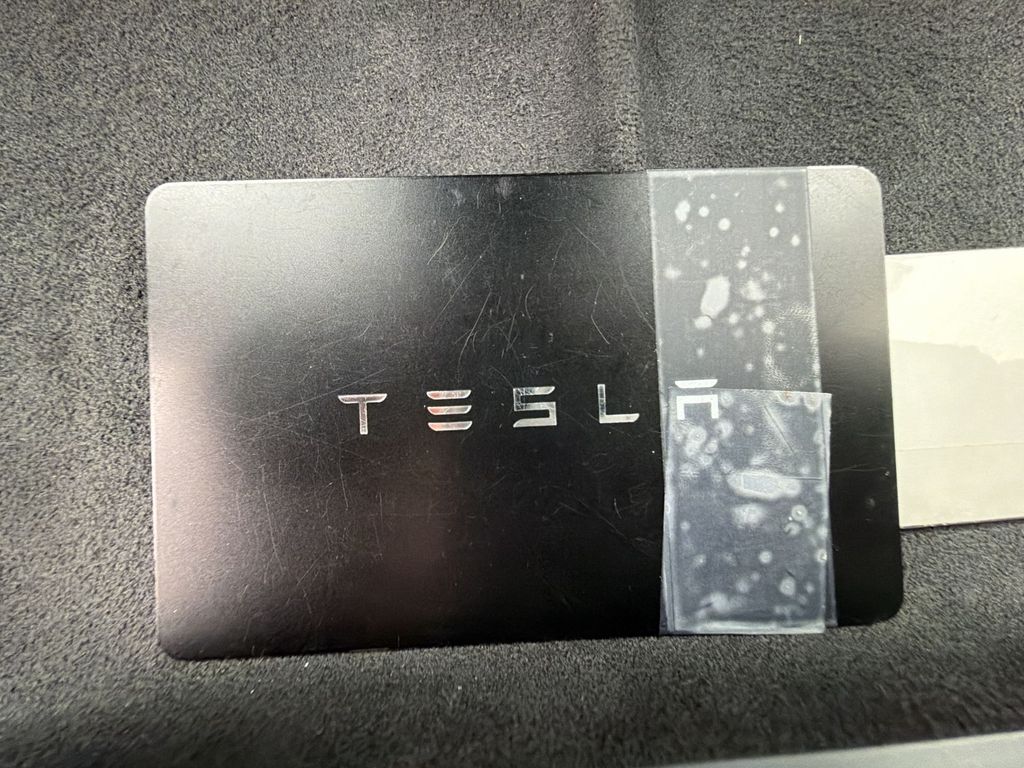 Thumbnail: 2026 Tesla Model Y - 14