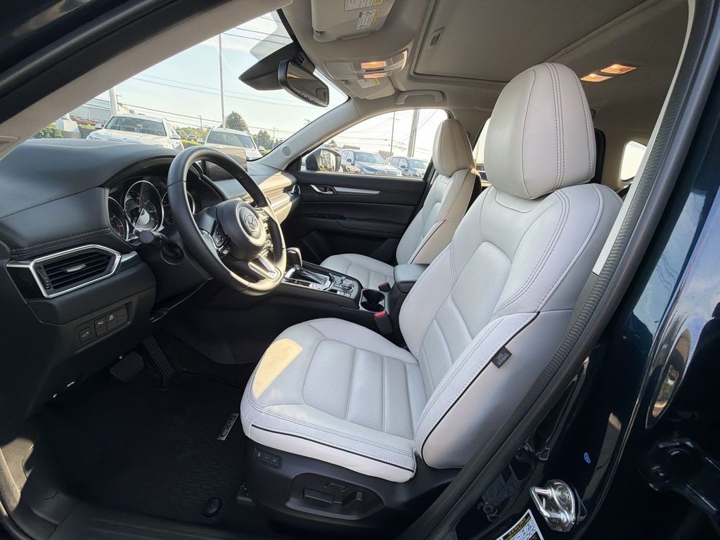 Thumbnail: 2025 Mazda CX-5 - 11