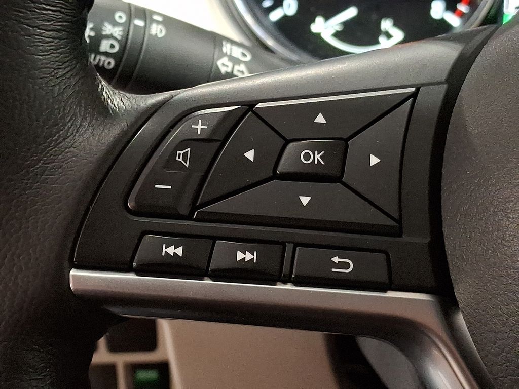Thumbnail: 2019 Nissan Rogue Sport - 20