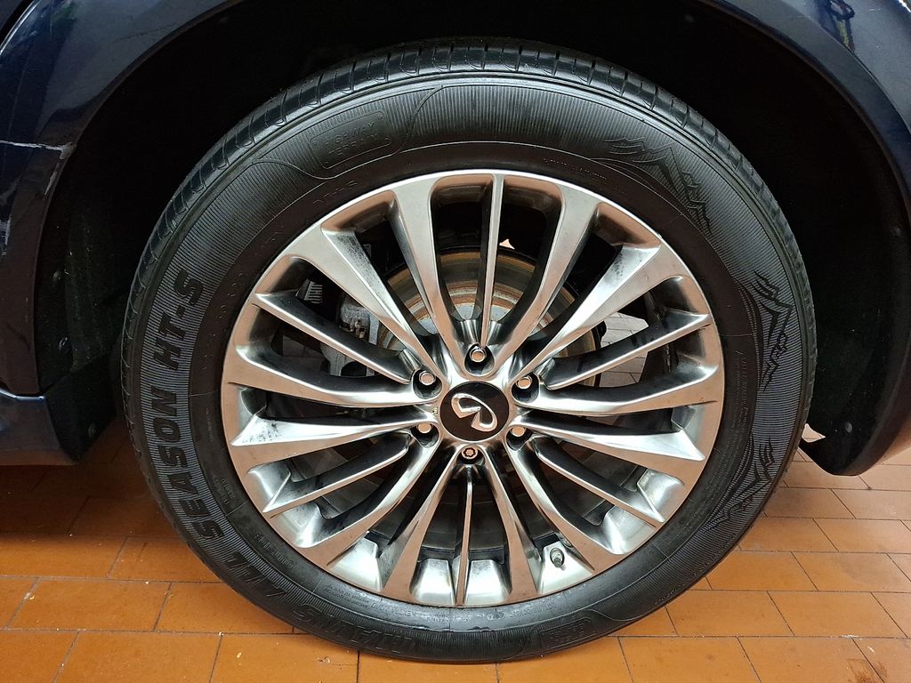 Thumbnail: 2019 INFINITI QX80 - 6
