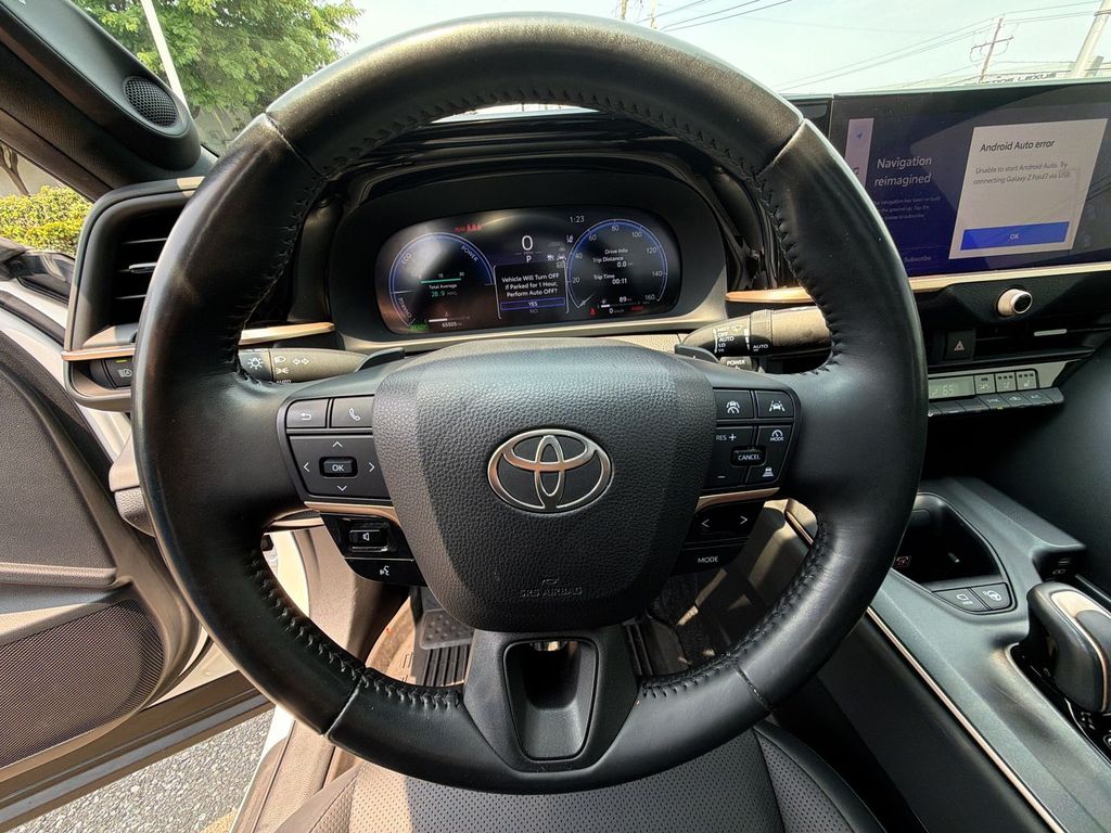 Thumbnail: 2023 Toyota Crown - 14