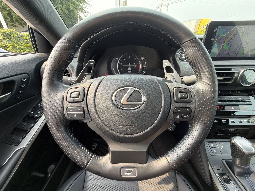 Thumbnail: 2024 Lexus ES - 10