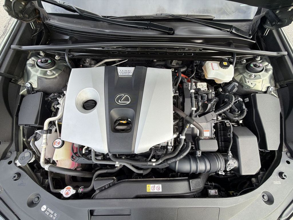 Thumbnail: 2019 Lexus ES - 9