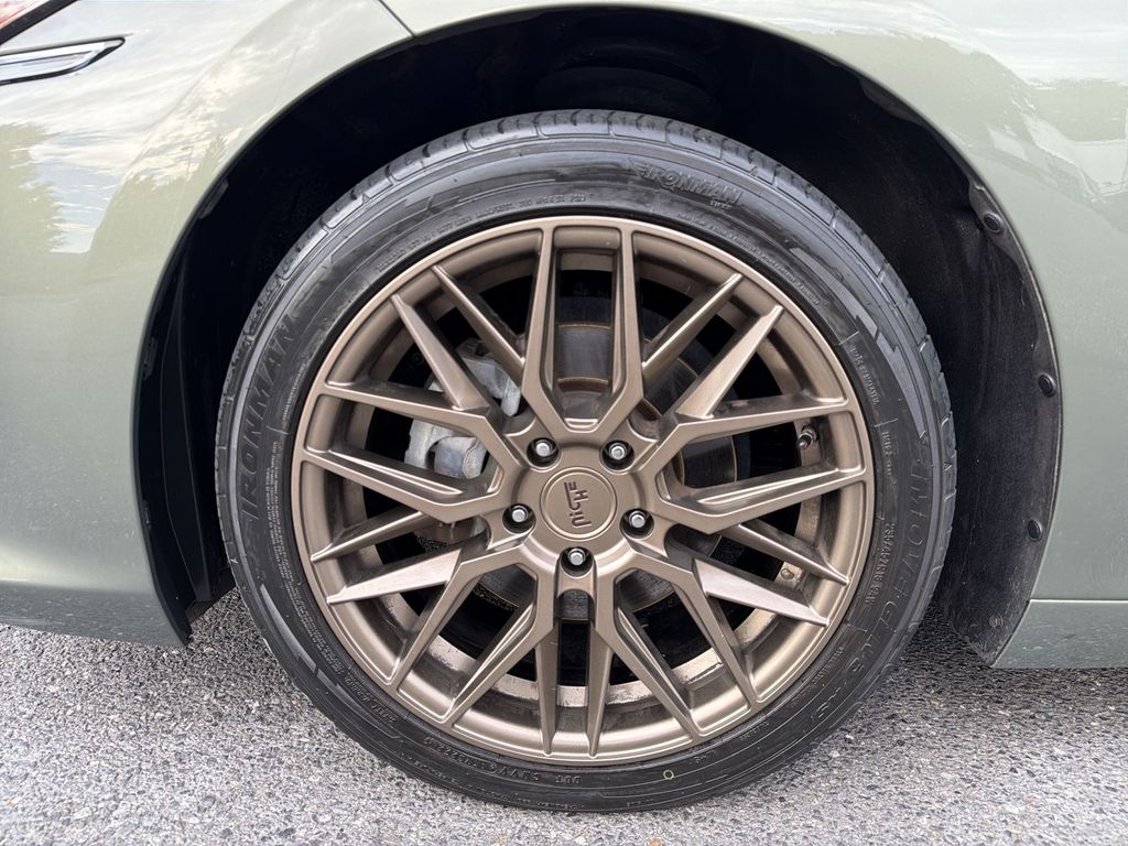 Thumbnail: 2019 Lexus ES - 8