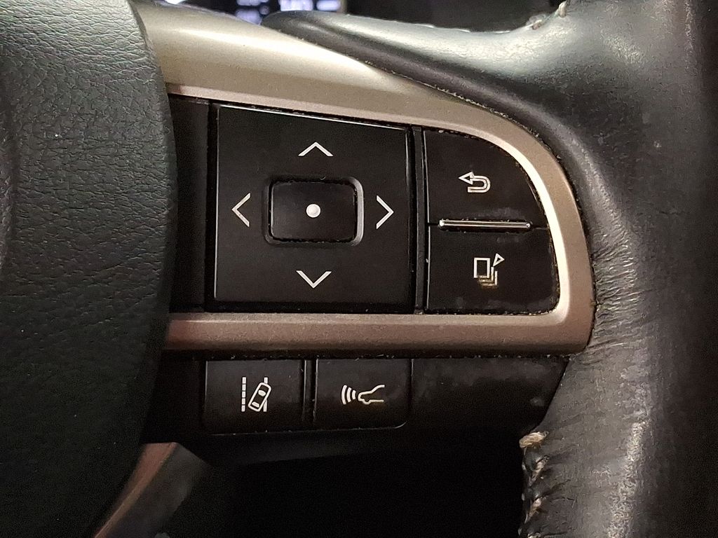 Thumbnail: 2016 Lexus ES - 21