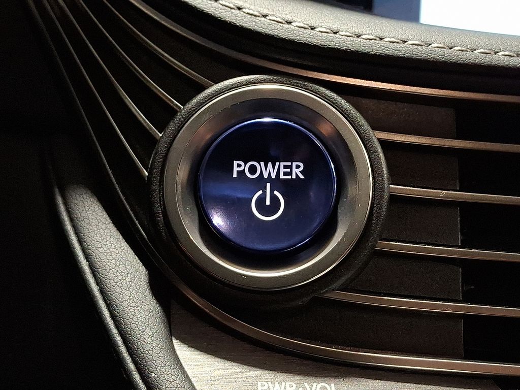 Thumbnail: 2018 Lexus LS - 22