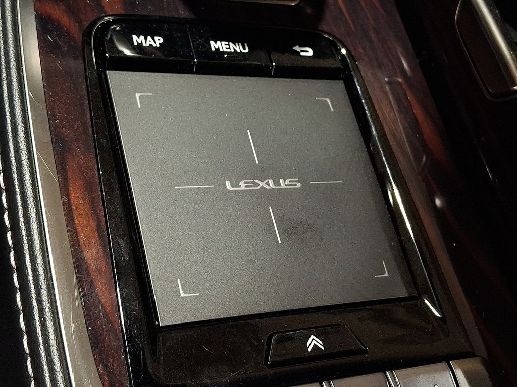 Thumbnail: 2018 Lexus LS - 20