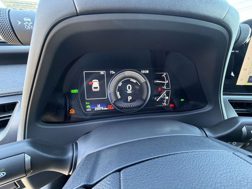Thumbnail: 2024 Lexus UX - 16