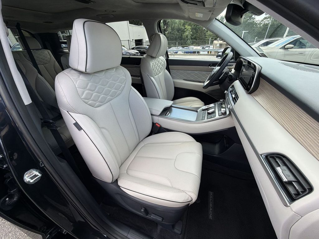Thumbnail: 2022 Hyundai Palisade - 28