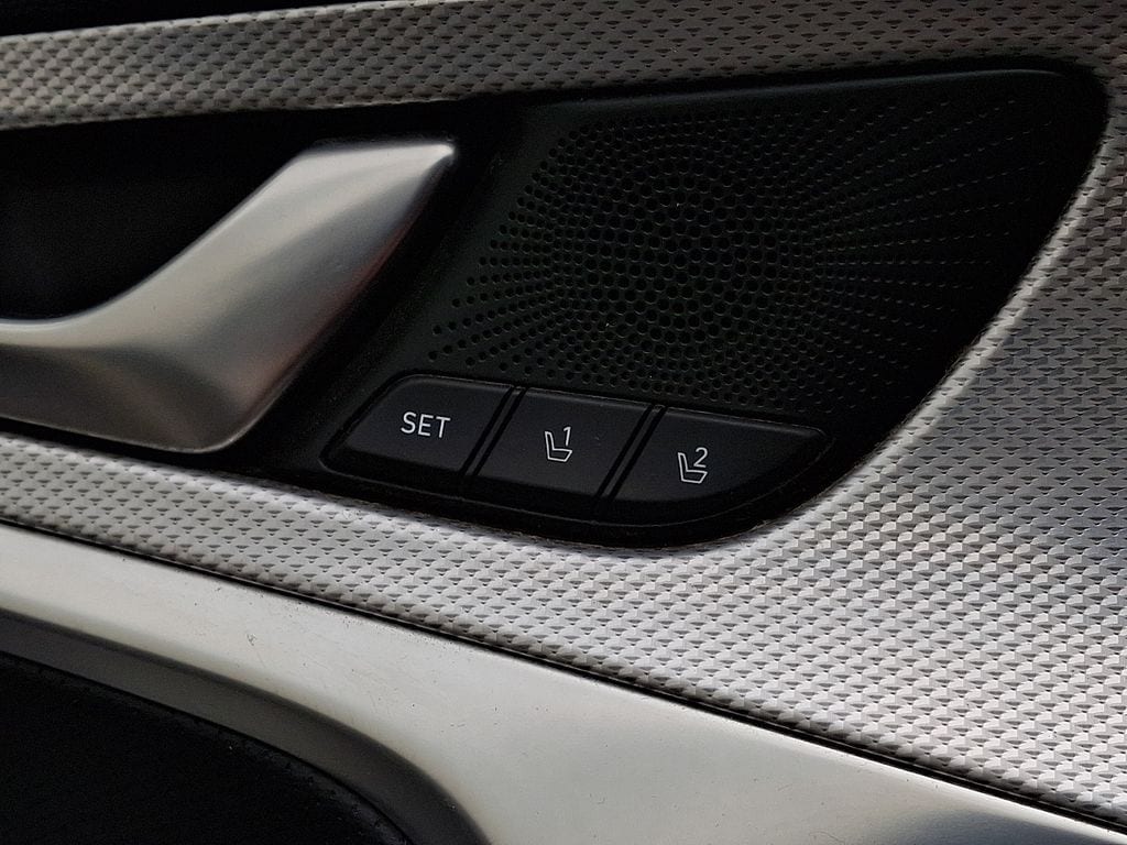 Thumbnail: 2022 Genesis G70 - 27