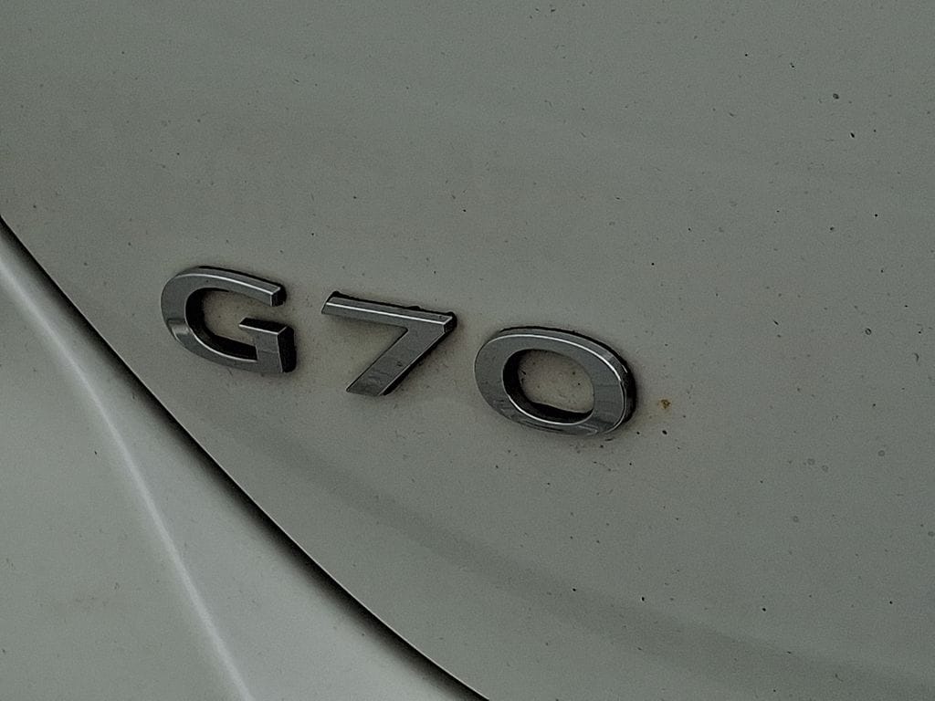 Thumbnail: 2022 Genesis G70 - 29