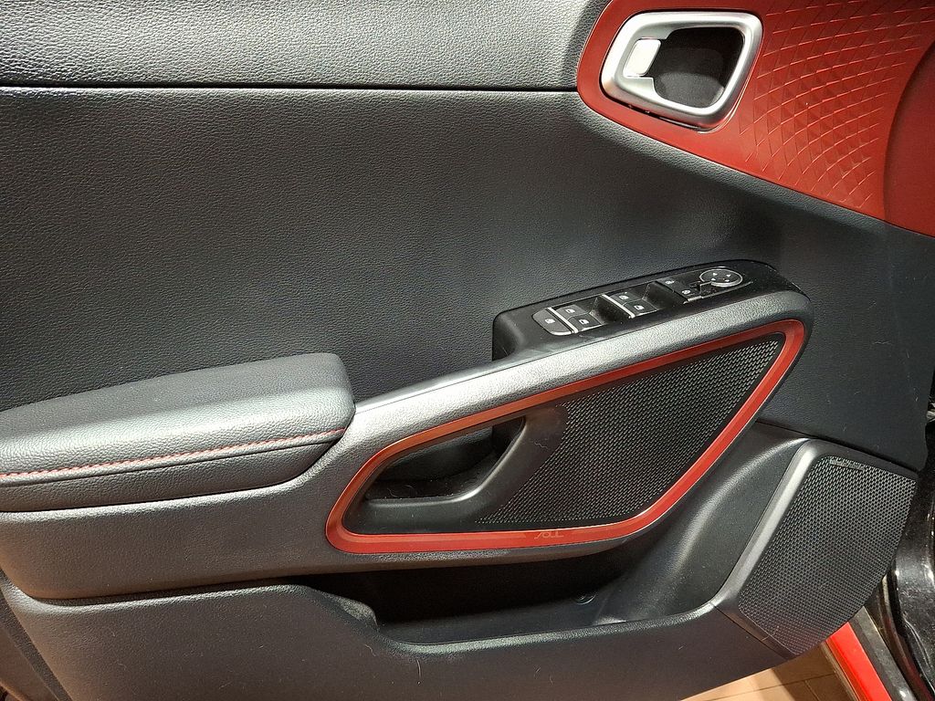 2020 Kia Soul GT-Line 17