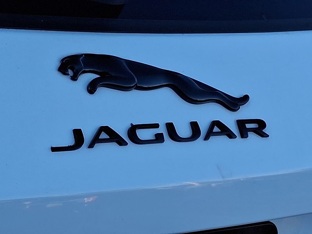Thumbnail: 2023 Jaguar F-Pace - 29