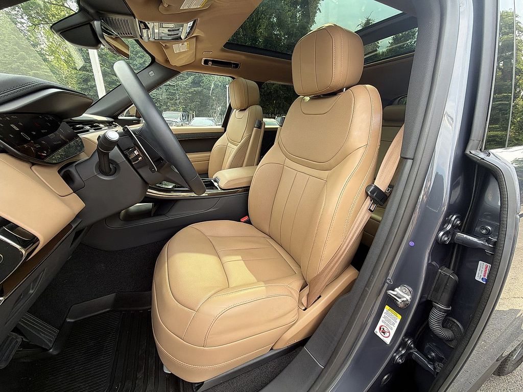 Thumbnail: 2024 Land Rover Range Rover Sport - 12