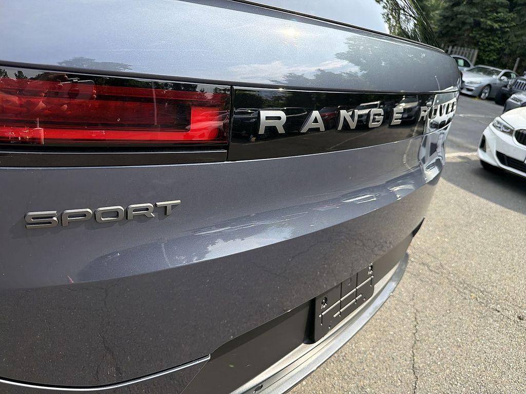 Thumbnail: 2024 Land Rover Range Rover Sport - 7