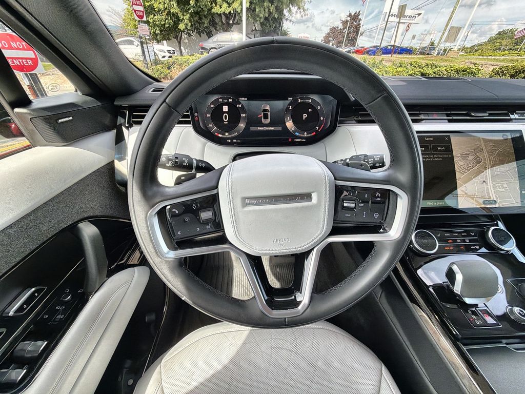 Thumbnail: 2023 Land Rover Range Rover Sport - 10