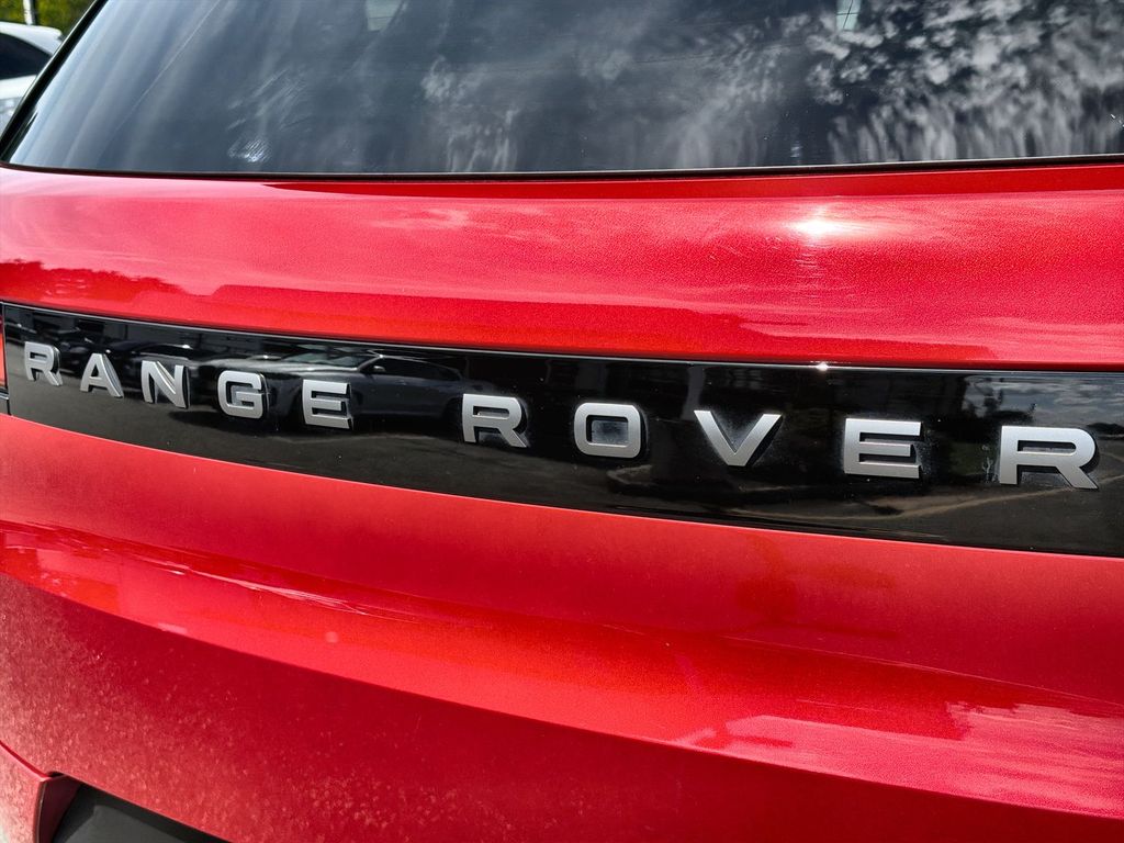 Thumbnail: 2023 Land Rover Range Rover Sport - 7