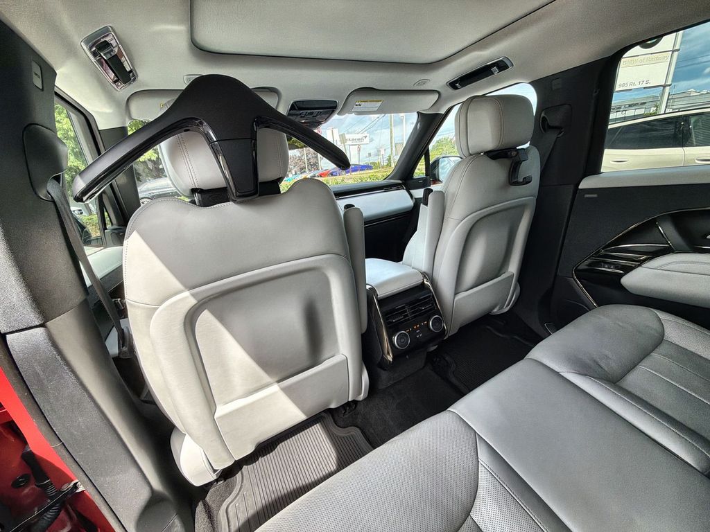 Thumbnail: 2023 Land Rover Range Rover Sport - 13