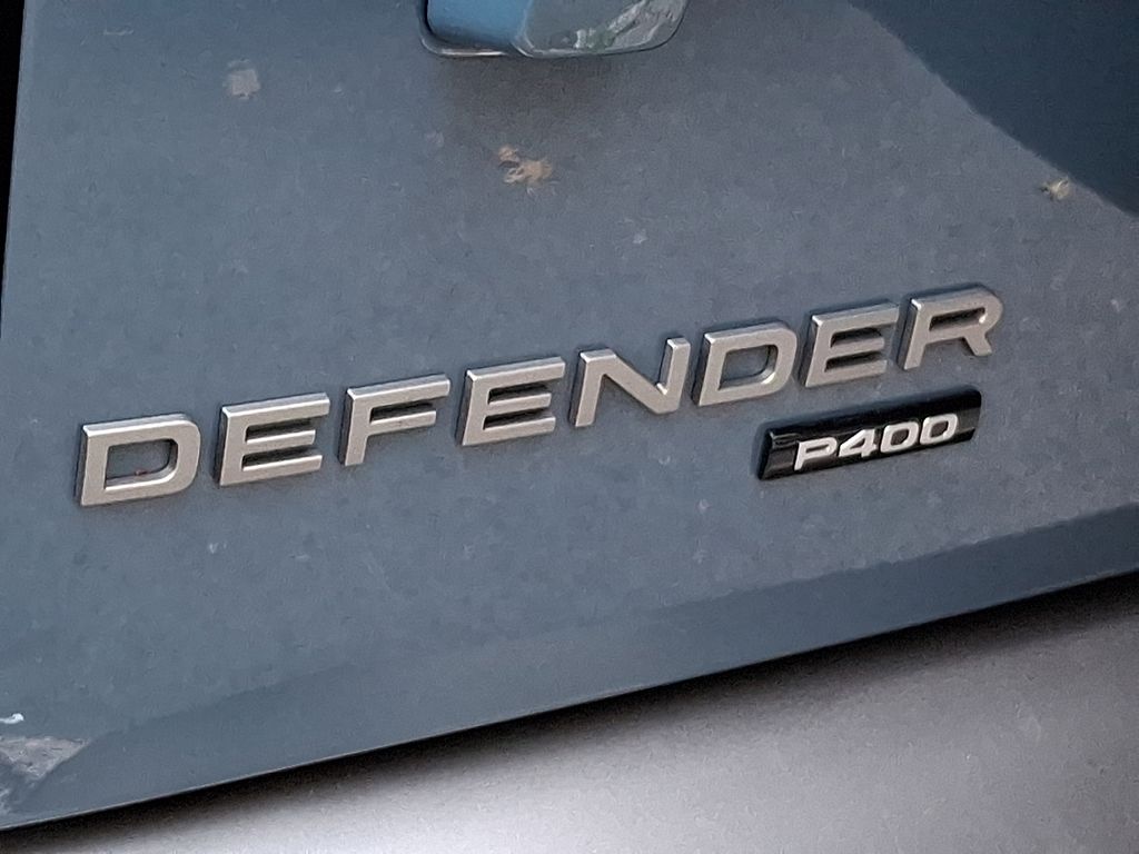 Thumbnail: 2021 Land Rover Defender - 5