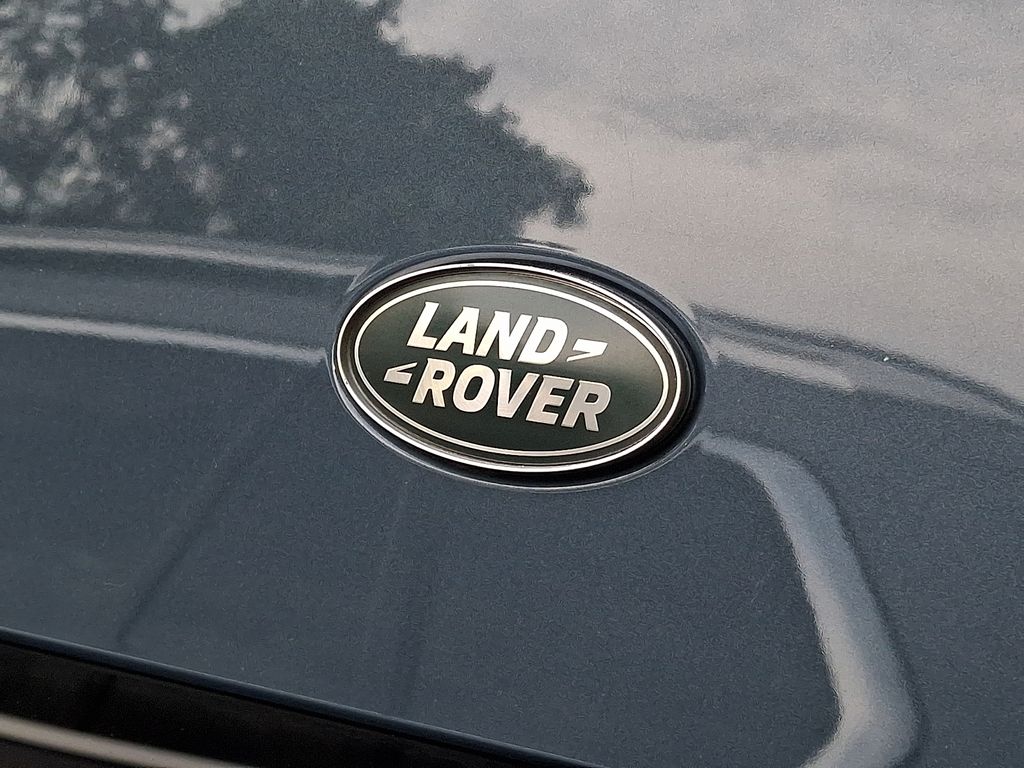 Thumbnail: 2020 Land Rover Defender - 29