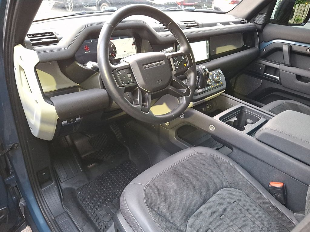 Thumbnail: 2020 Land Rover Defender - 2