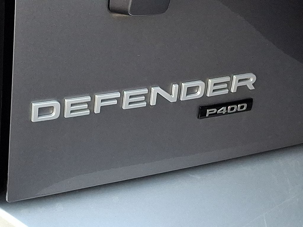 Thumbnail: 2022 Land Rover Defender - 5