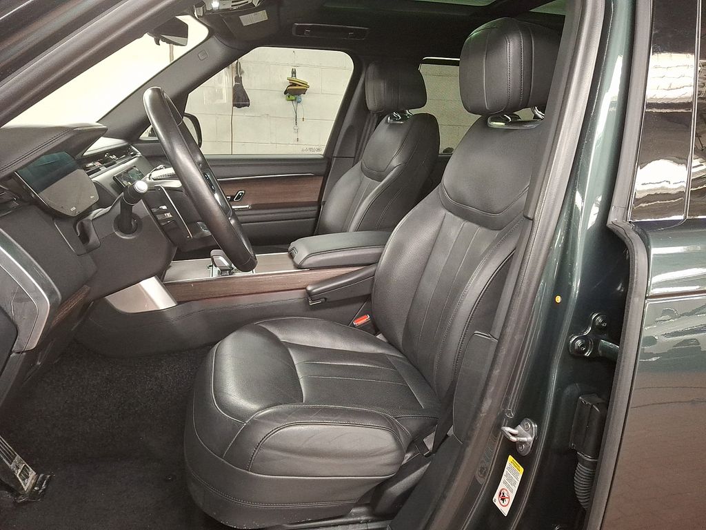 Thumbnail: 2023 Land Rover Range Rover - 7