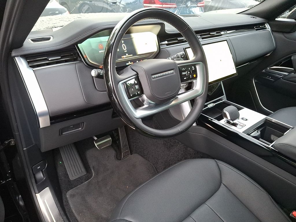 Thumbnail: 2025 Land Rover Range Rover - 2