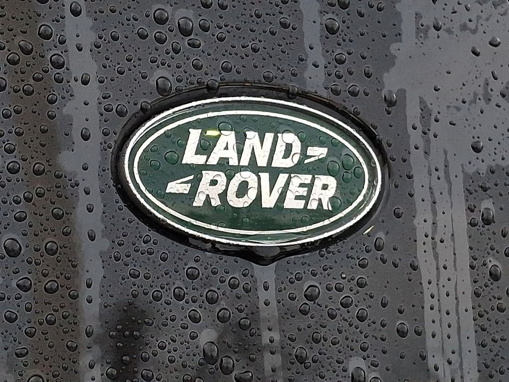 Thumbnail: 2025 Land Rover Discovery - 29