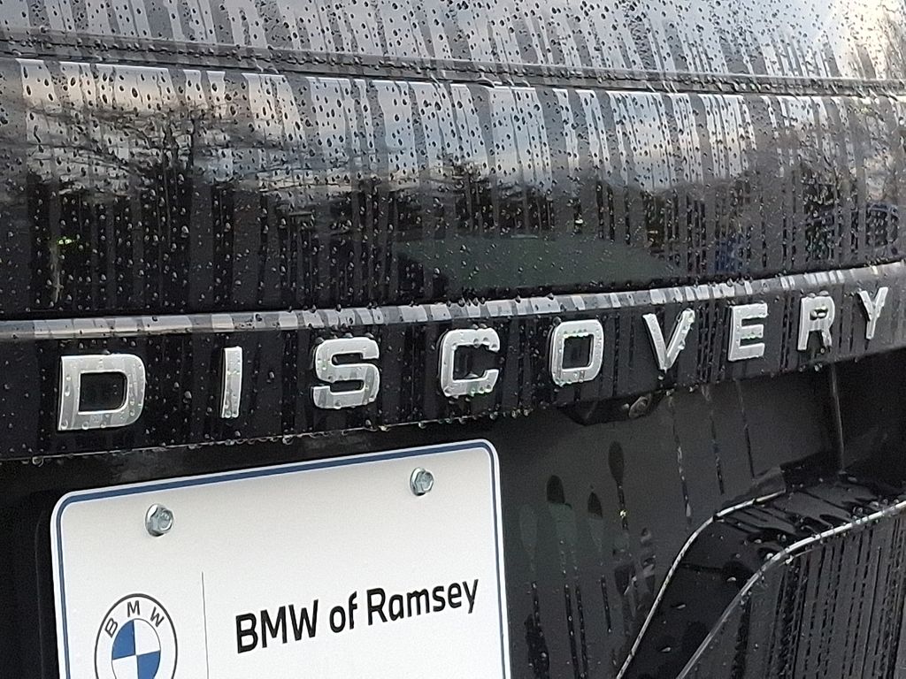 Thumbnail: 2025 Land Rover Discovery - 28