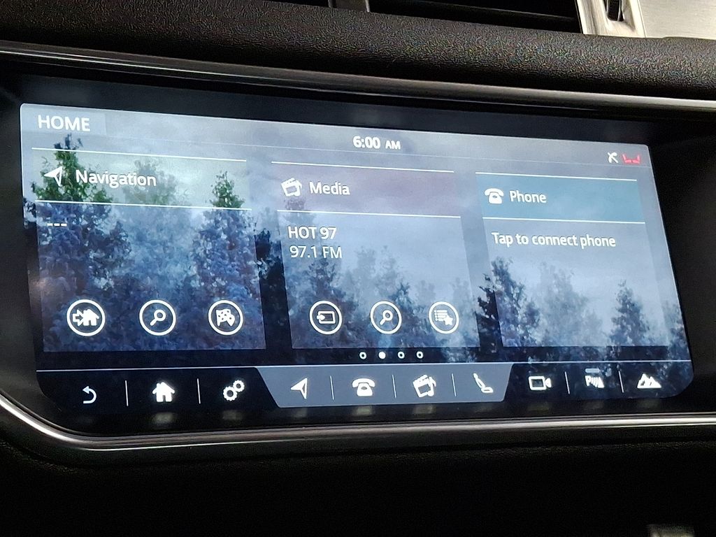 Thumbnail: 2017 Land Rover Range Rover Evoque - 7