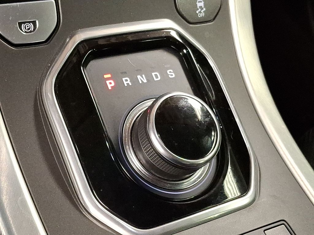 Thumbnail: 2017 Land Rover Range Rover Evoque - 8