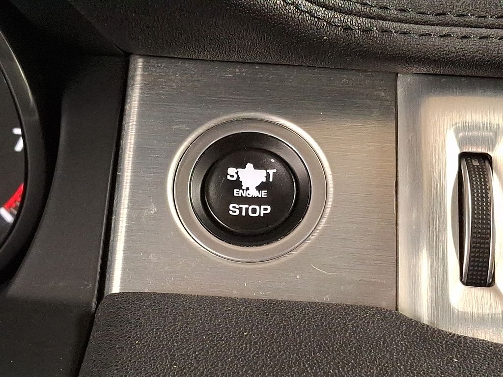 Thumbnail: 2017 Land Rover Range Rover Evoque - 21