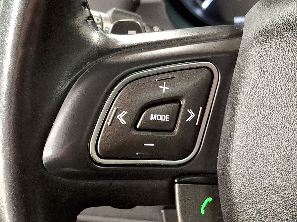 Thumbnail: 2017 Land Rover Range Rover Evoque - 18