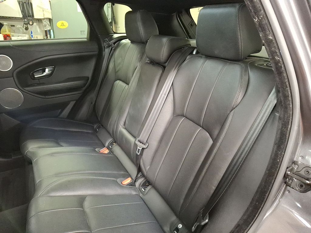 Thumbnail: 2019 Land Rover Range Rover Evoque - 7