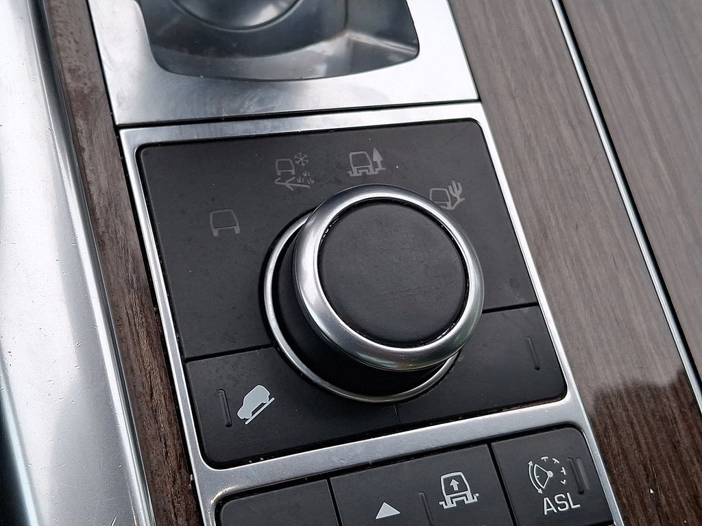 Thumbnail: 2016 Land Rover Range Rover Sport - 7