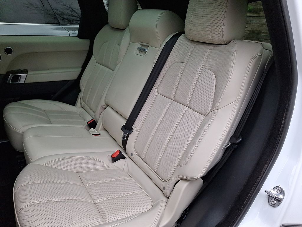 Thumbnail: 2016 Land Rover Range Rover Sport - 6