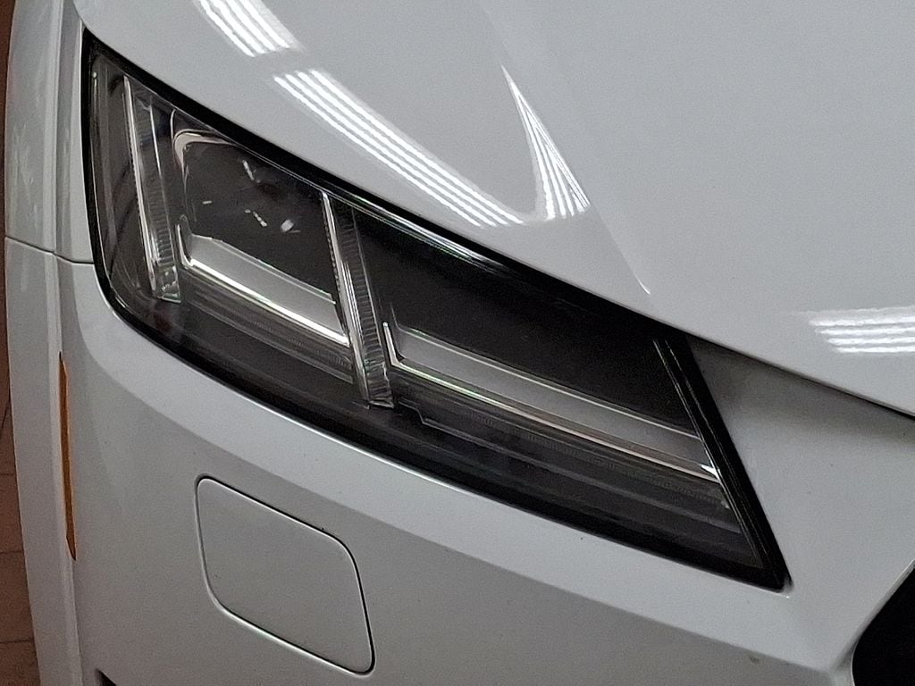 Thumbnail: 2017 Audi TT - 14