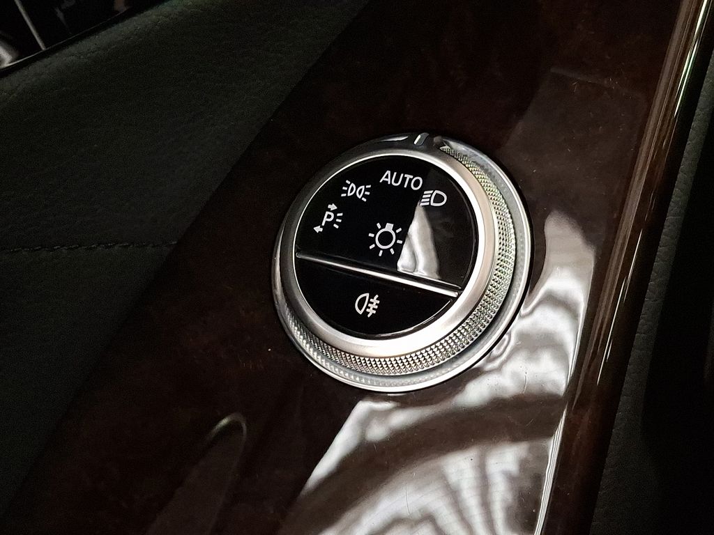 Thumbnail: 2021 Mercedes-Benz S-Class - 26