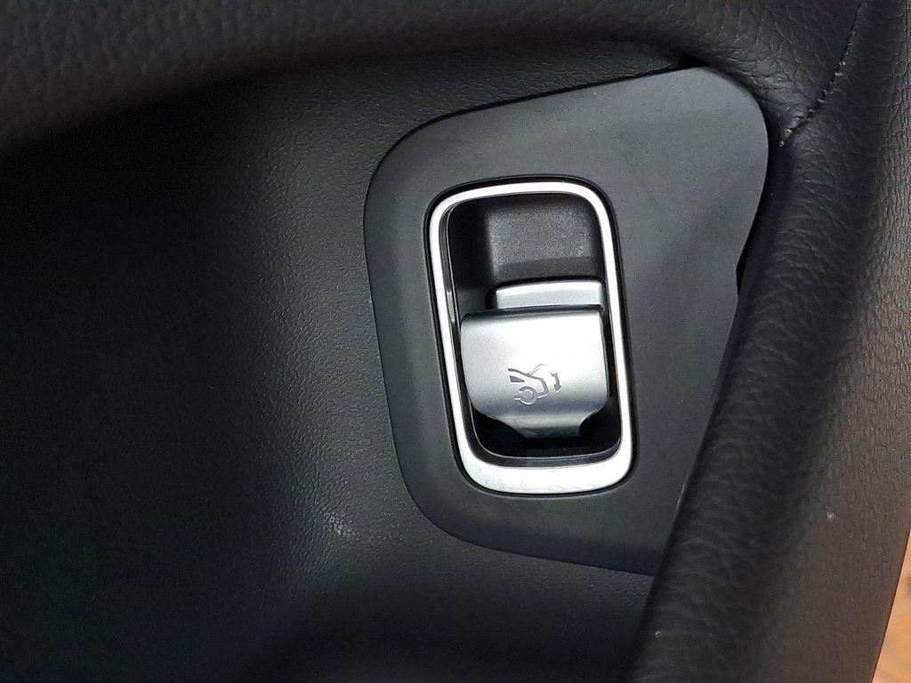 Thumbnail: 2021 Mercedes-Benz S-Class - 25