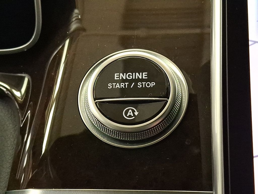 Thumbnail: 2021 Mercedes-Benz S-Class - 21