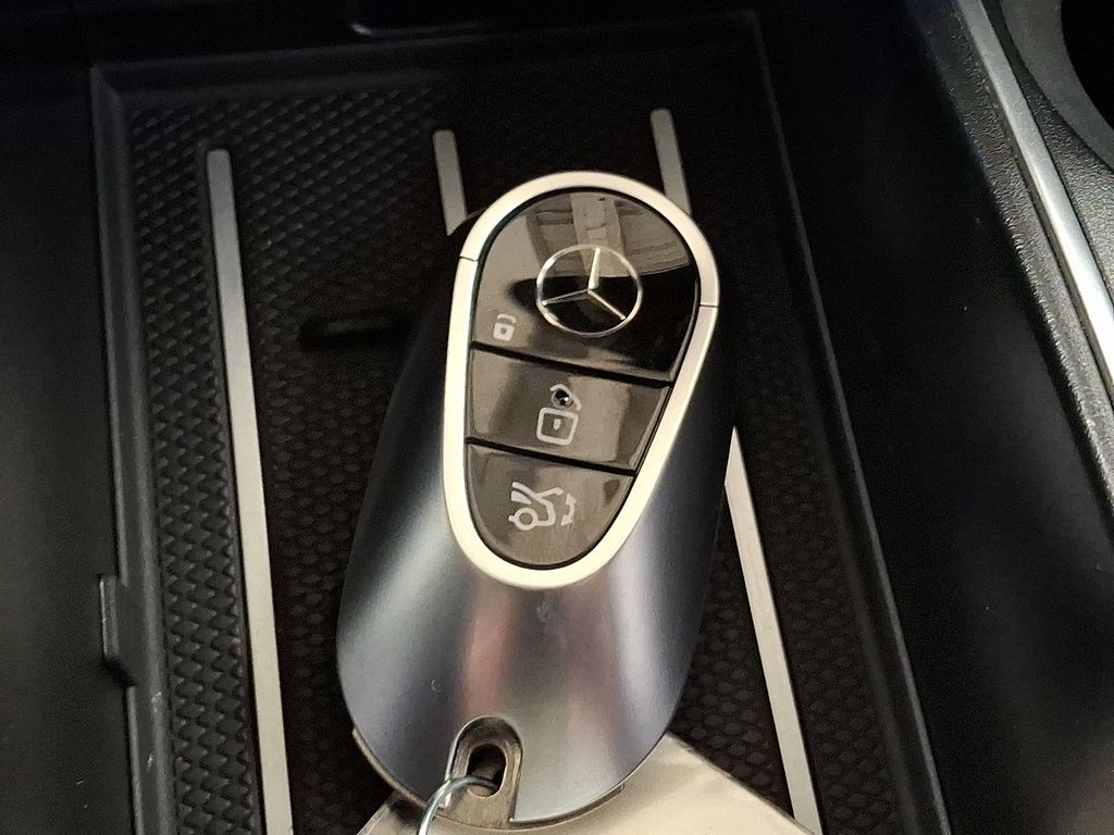 Thumbnail: 2021 Mercedes-Benz S-Class - 10