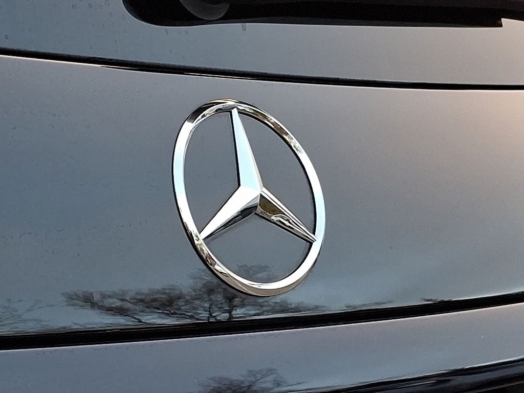 Thumbnail: 2023 Mercedes-Benz GLC - 27