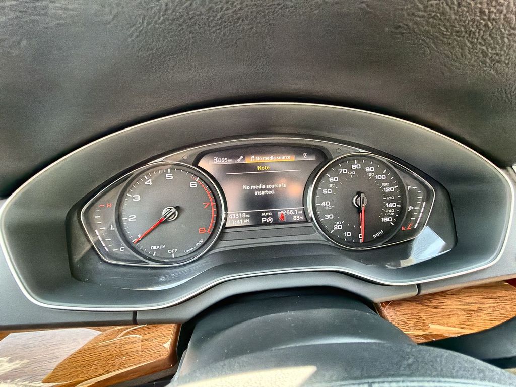 Thumbnail: 2022 Audi Q5 - 14