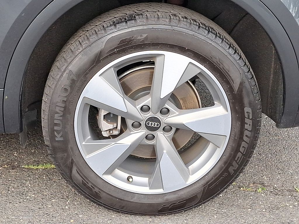 Thumbnail: 2023 Audi Q5 - 7