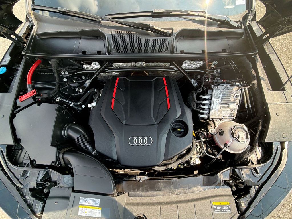Thumbnail: 2023 Audi SQ5 - 9