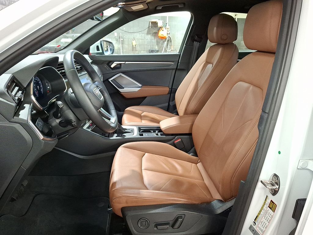 Thumbnail: 2019 Audi Q3 - 7