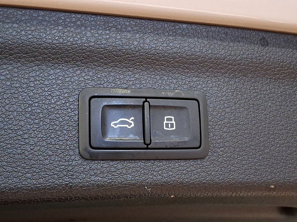 Thumbnail: 2019 Audi Q3 - 29